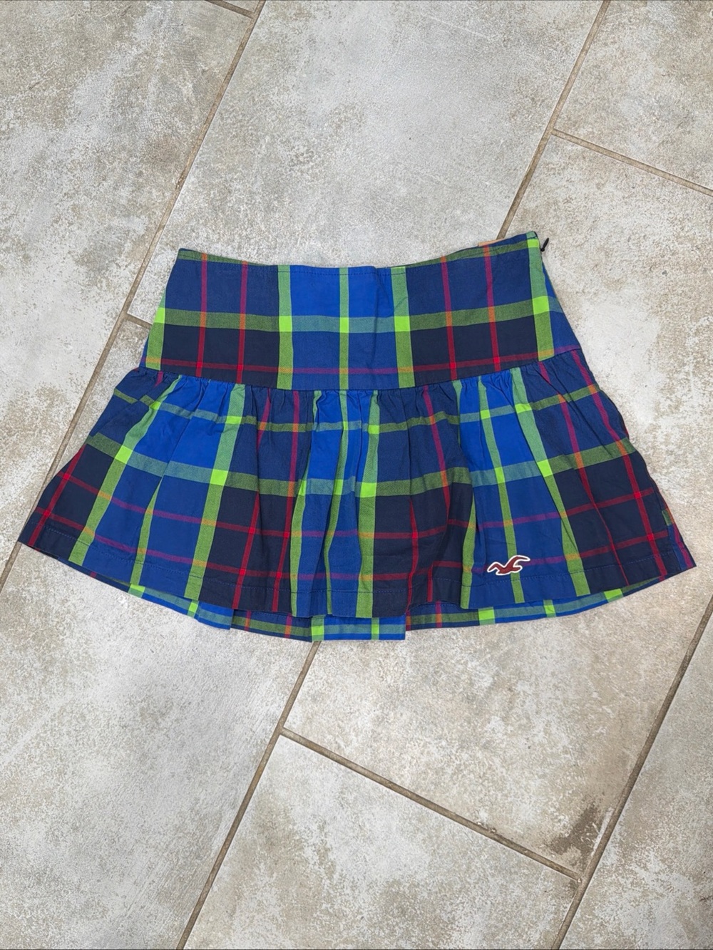NWT Holister Y2K Plaid Pleated Mini Skirt Navy-Blue-Green Size 0 Embroiderd Bird
